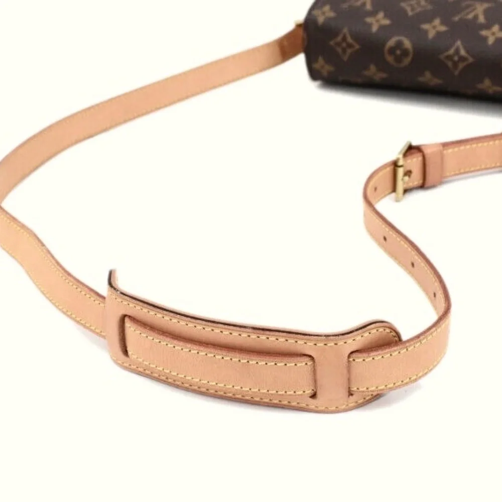 Louis Vuitton Saint Cloud MM Crossbody - Picture 8 of 13